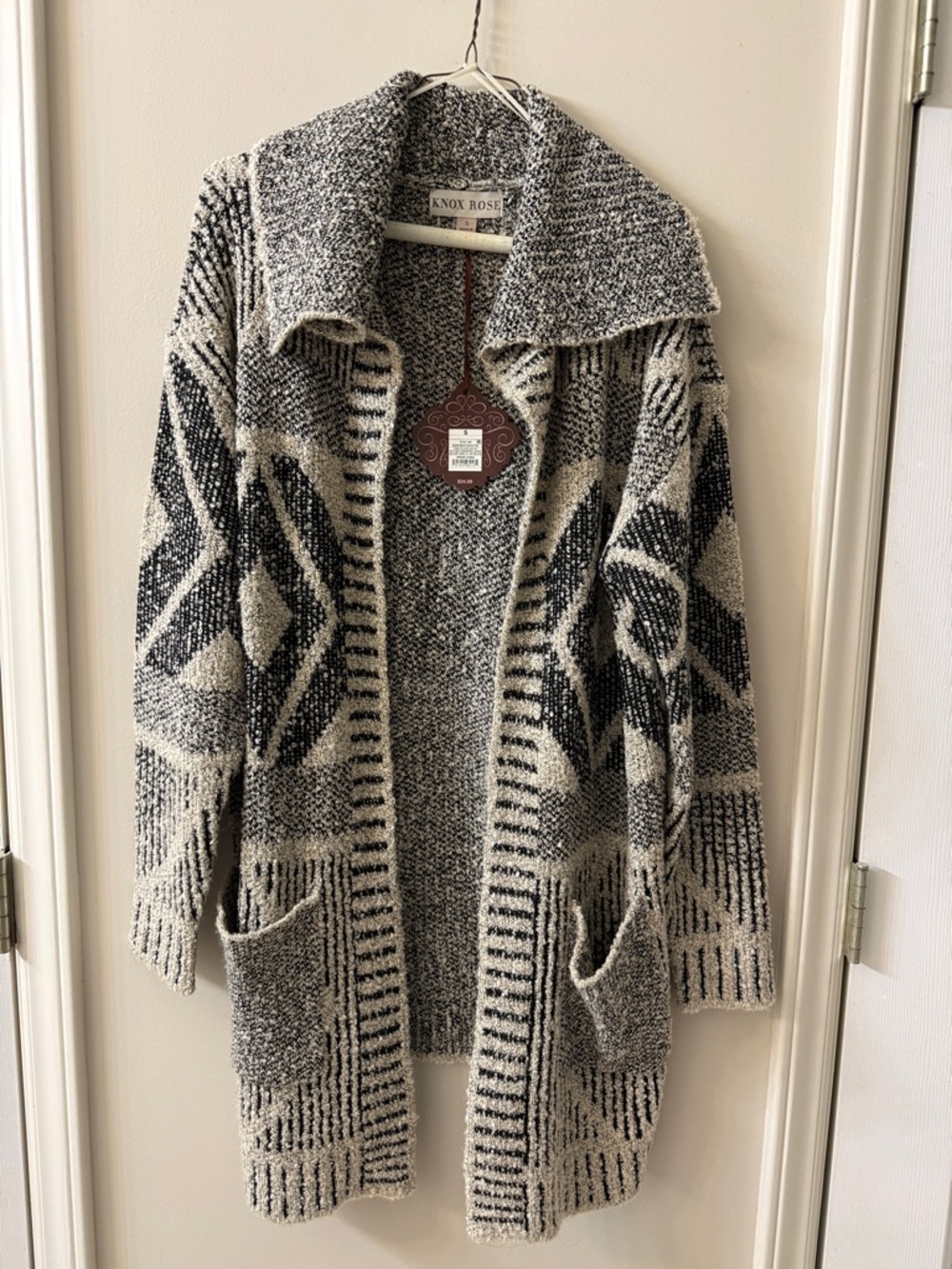 Knox Rose Black & Cream Geometric Open-Front Cardigan
